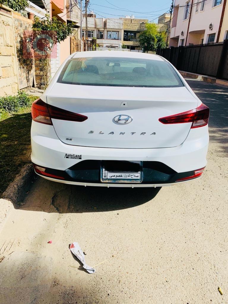 هیوندای ئەلەنترا